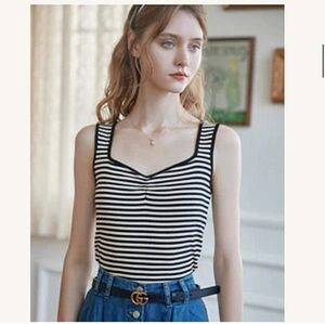 Simple Retro Striped Black and White Women's Top